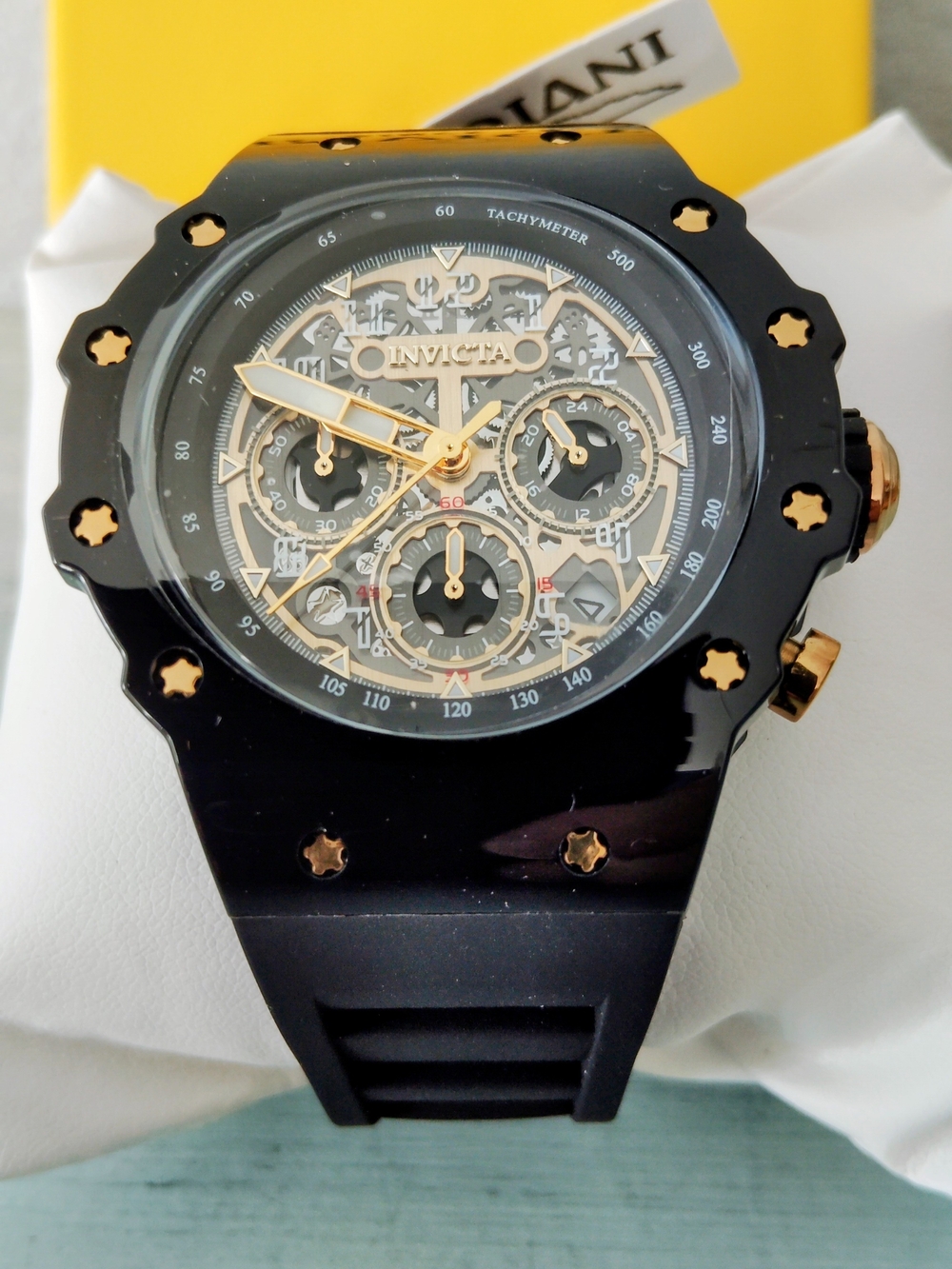 Invicta Racing Vaulthan Men's Black and Gold Chronograph Watch 44mm - Picture 3 of 8